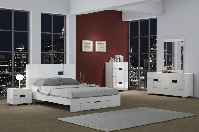 4Pc Eastern King Modern White High Gloss Bedroom Set By Homeroots - 343980 | Bedroom Sets | Modishstore