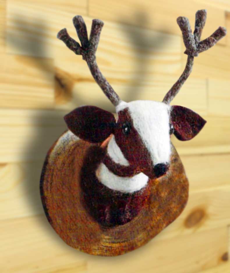 Roost Friendly Felt Trophy - Set Of 6-14