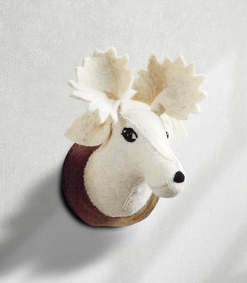 Roost Friendly Felt Trophy - Set Of 6-11