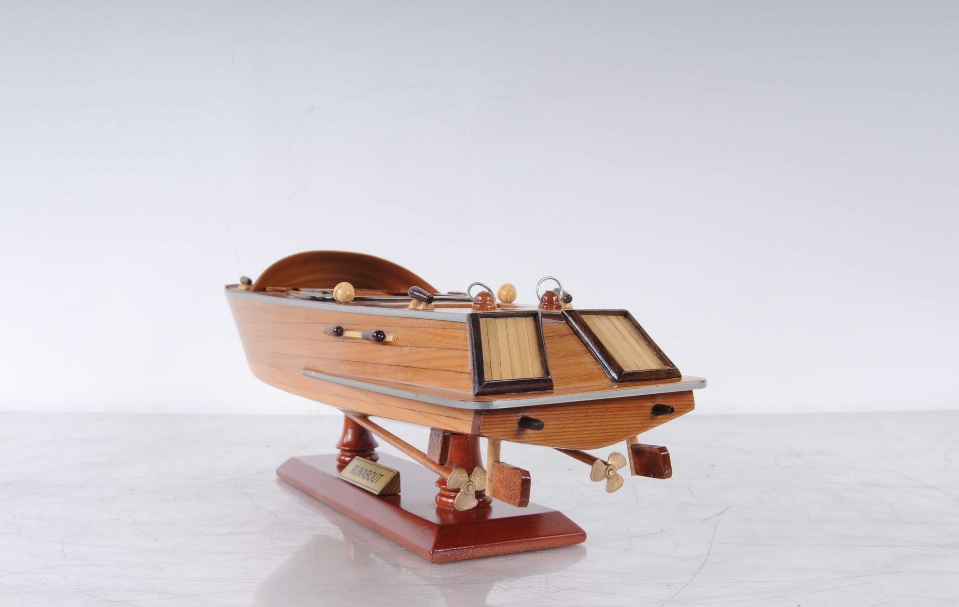 Runabout Sm By Homeroots | Sculptures | Modishstore - 3
