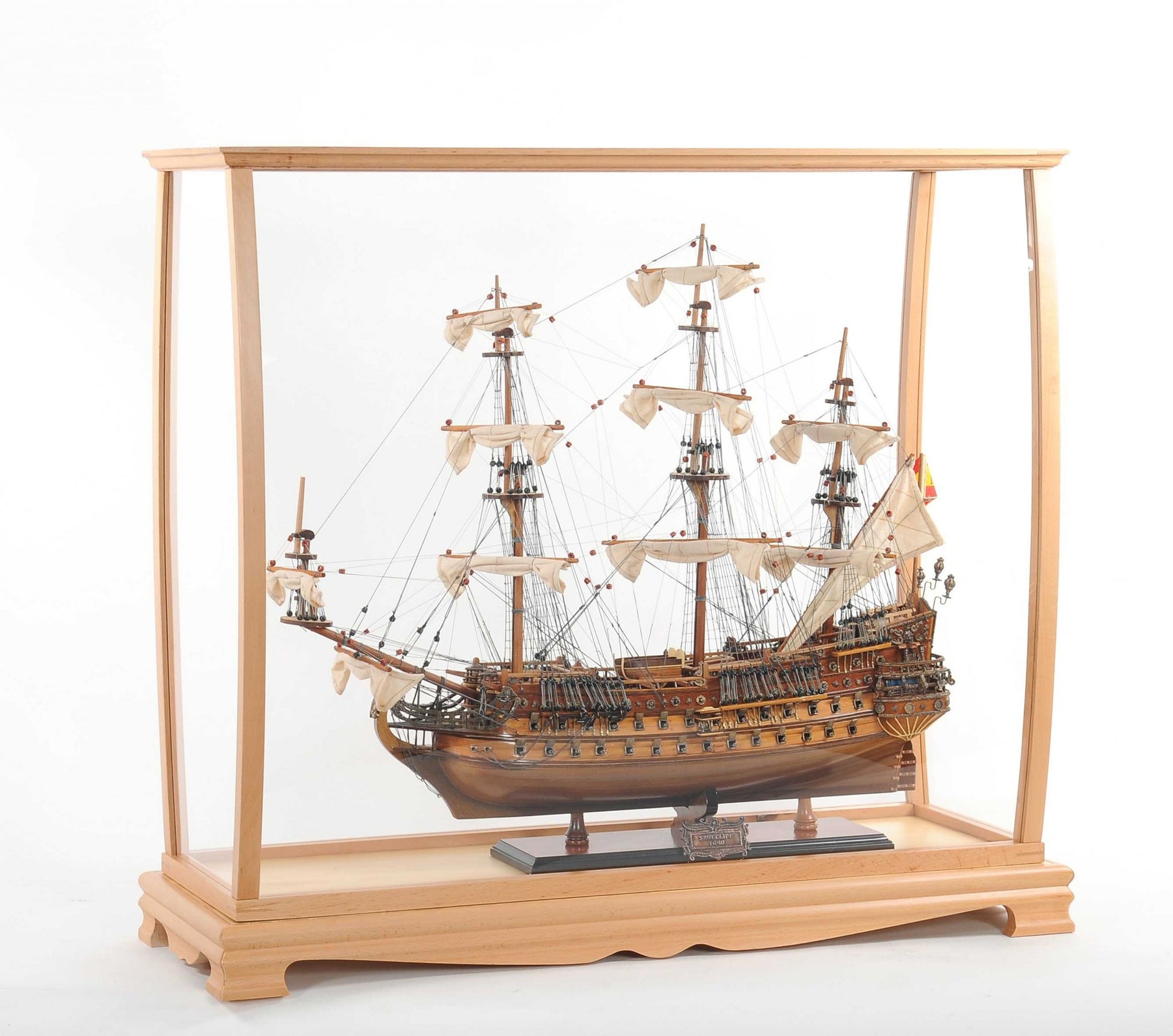 Display Case for Midsize Tall Ship Clear Finish By Homeroots | Sculptures | Modishstore - 4
