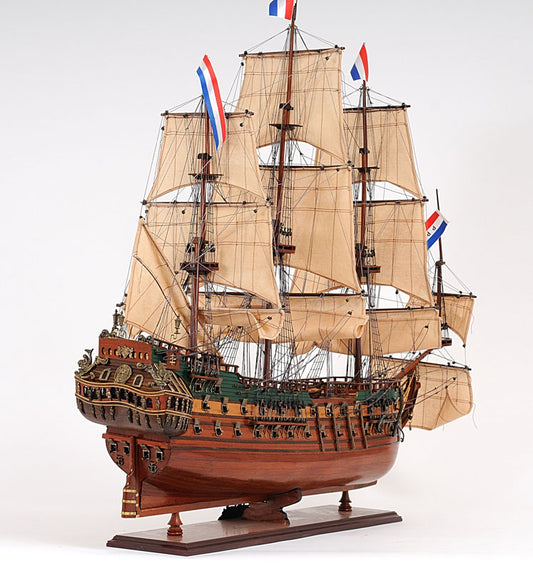 MediumFriesland By Homeroots | Sculptures | Modishstore