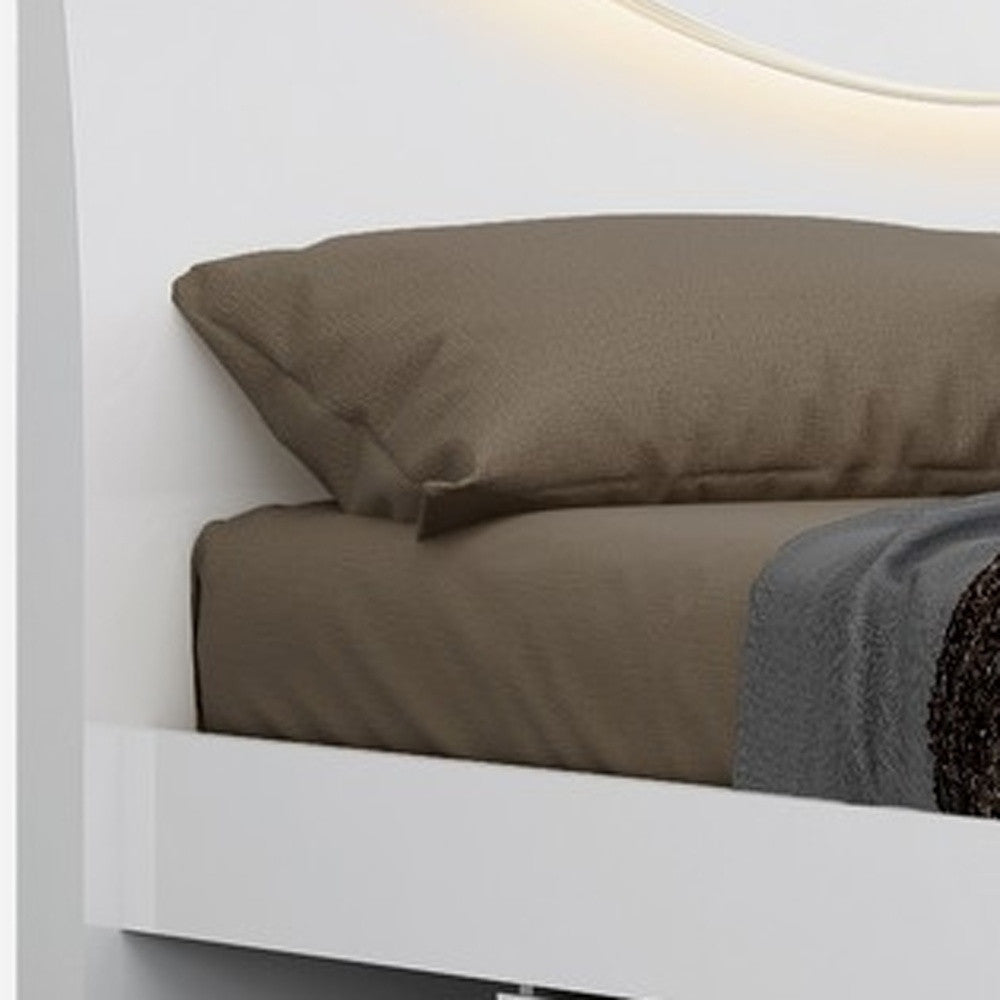 White California King Bed By Homeroots | Beds | Modishstore - 5