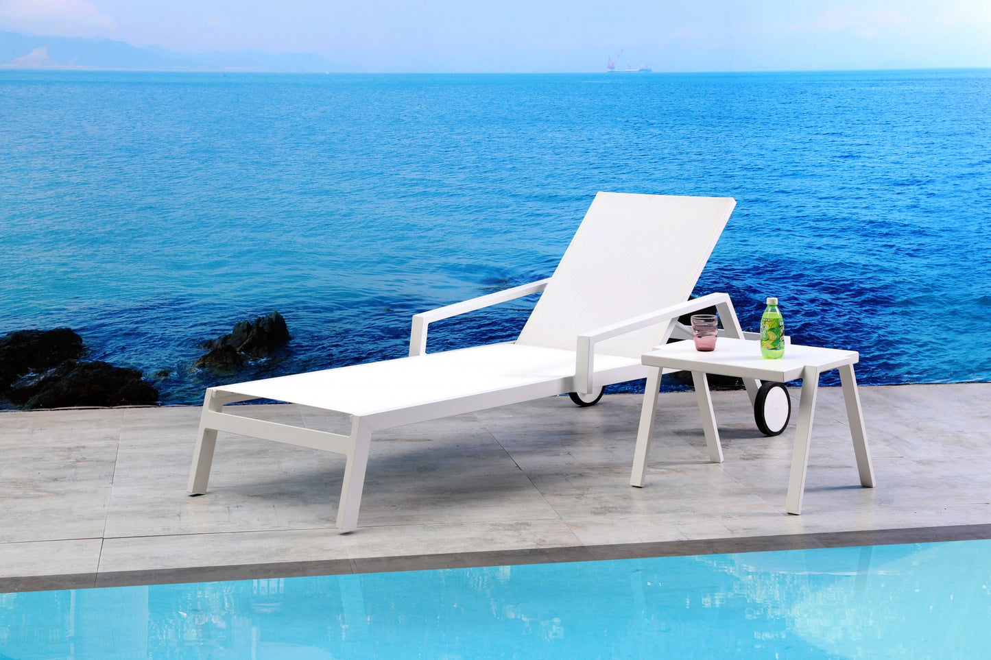 Set of 2 White Modern Aluminum Chaise Lounges By Homeroots | Outdoor Chaise Lounges | Modishstore - 2