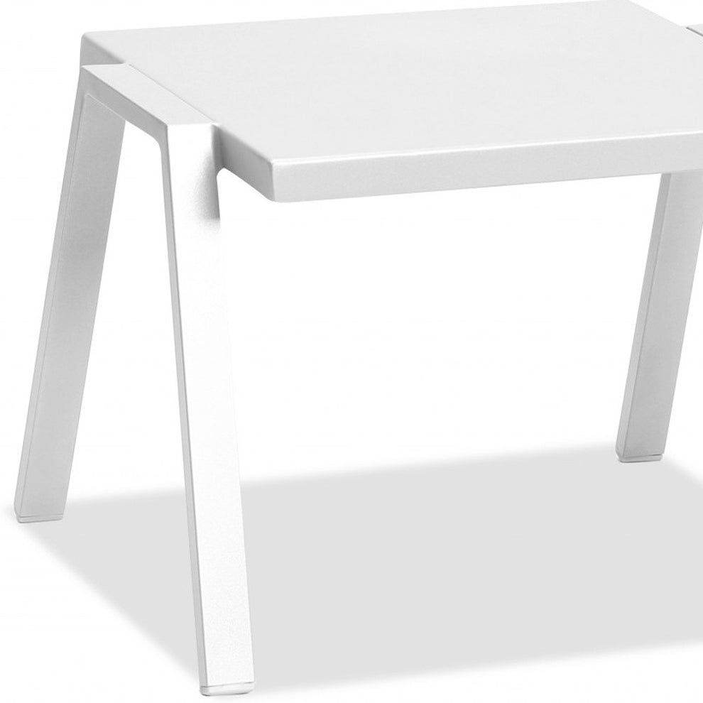 22 X 18 X 16 White Aluminum Side Table By Homeroots | End Tables | Modishstore - 6