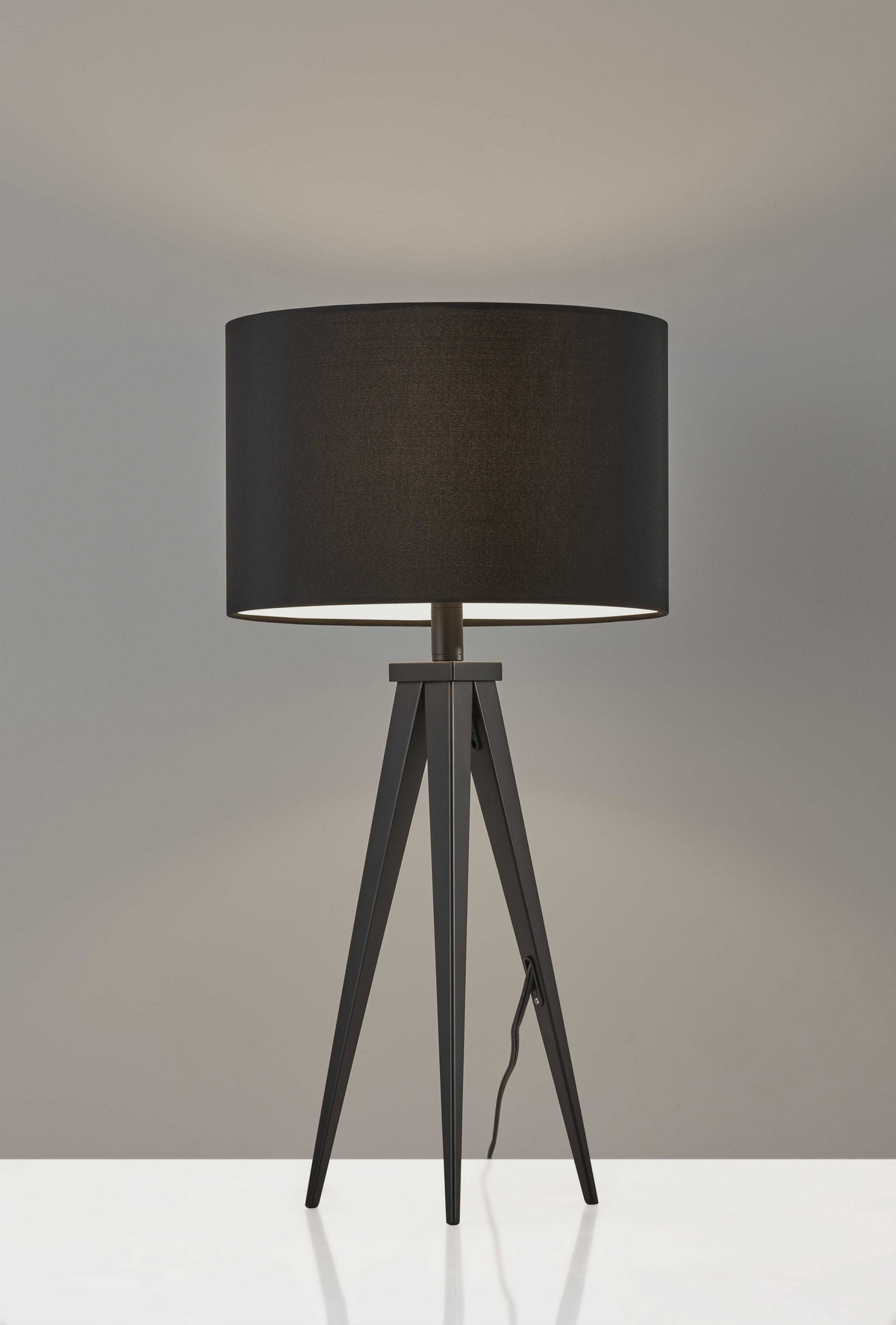 Treble Black Metal Table Lamp By Homeroots | Table Lamps | Modishstore