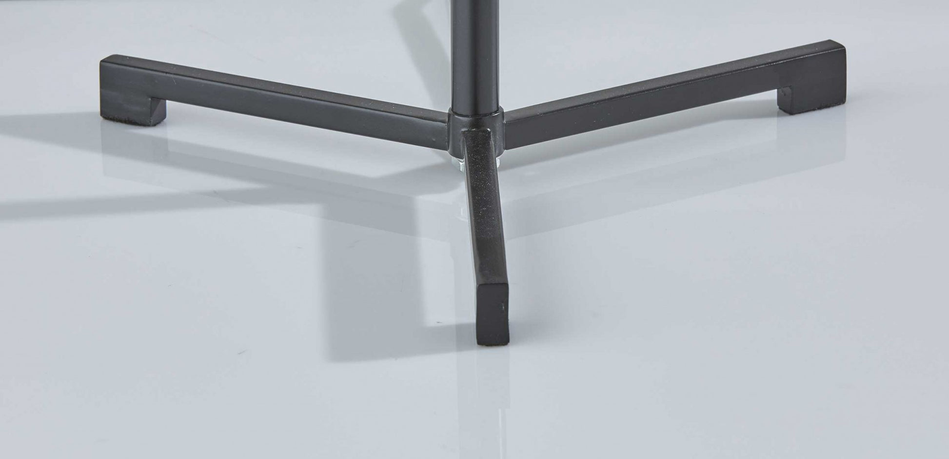 Sci Fi Two Pull Black Metal Table Lamp By Homeroots | Table Lamps | Modishstore - 3