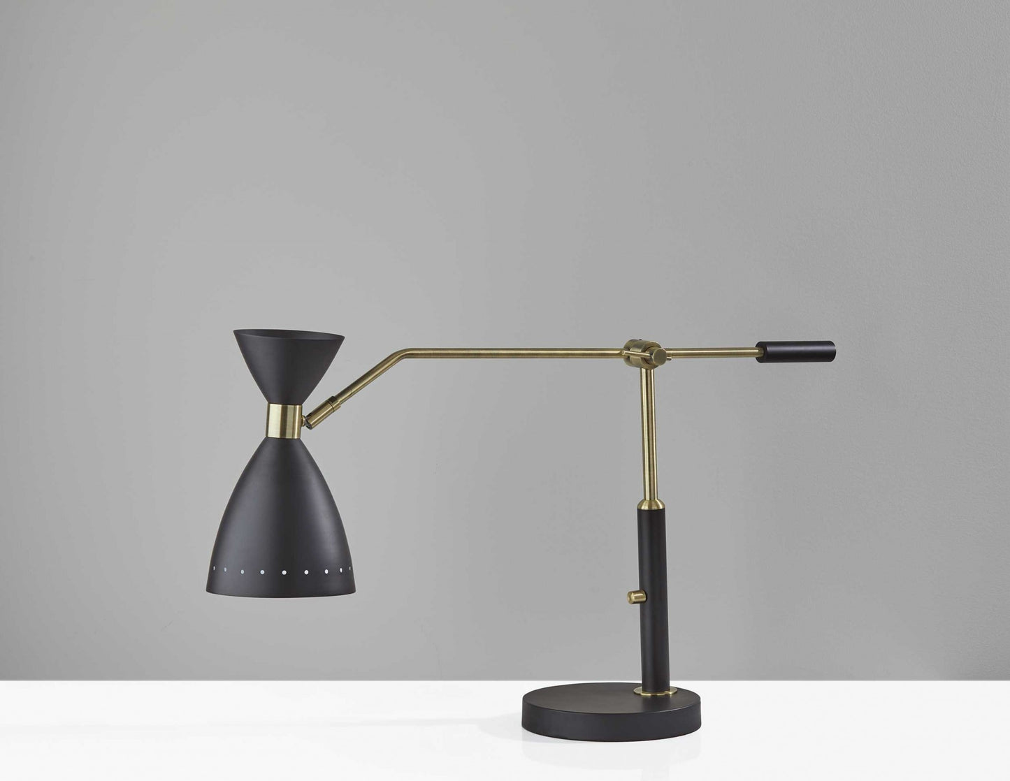 Brass Cinch Black Metal Adjustable Desk Lamp By Homeroots | Desk Lamps | Modishstore - 5