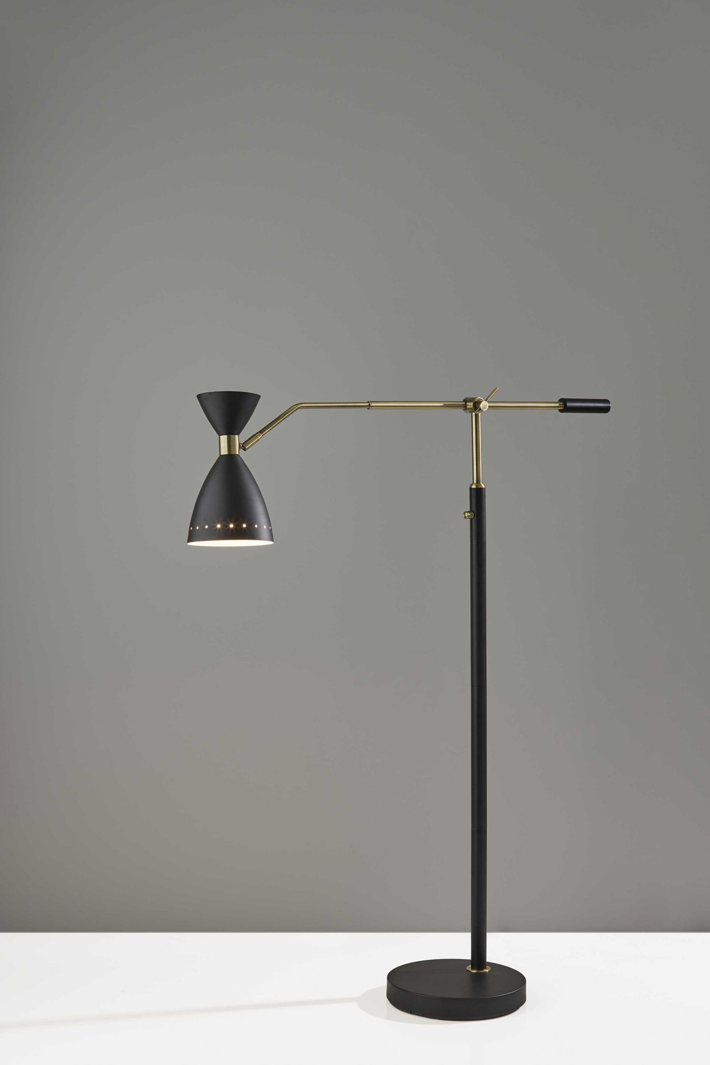 Brass Cinch Black Metal Adjustable Floor Lamp By Homeroots | Floor Lamps | Modishstore - 3