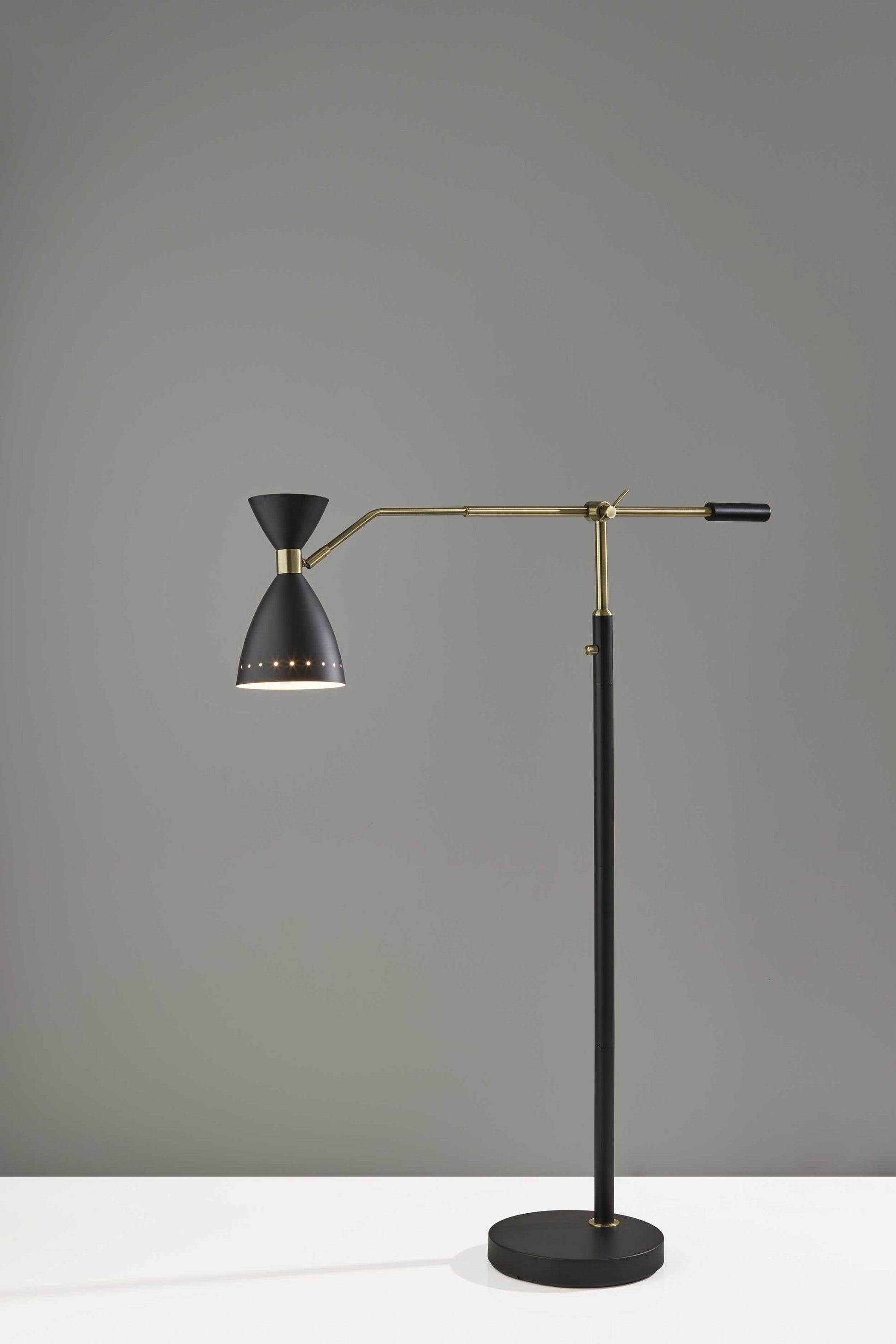 Brass Cinch Black Metal Adjustable Floor Lamp By Homeroots | Floor Lamps | Modishstore - 3