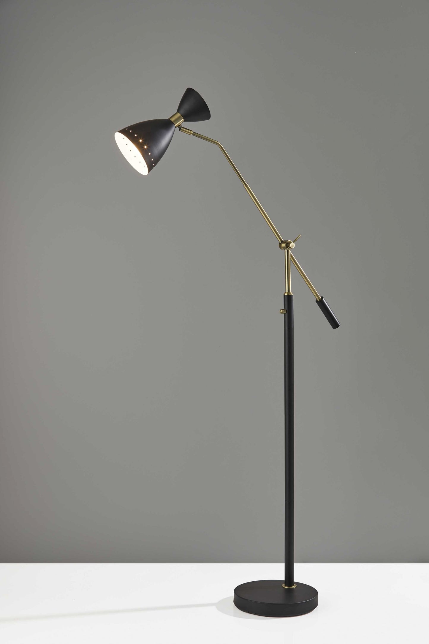 Brass Cinch Black Metal Adjustable Floor Lamp By Homeroots | Floor Lamps | Modishstore - 4