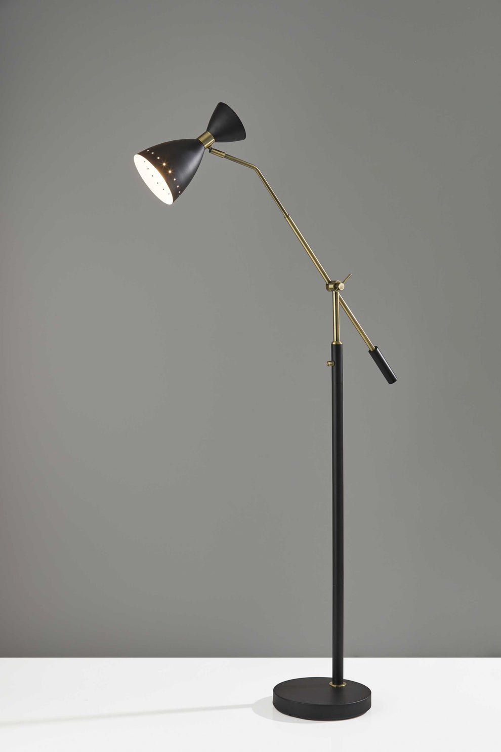 Brass Cinch Black Metal Adjustable Floor Lamp By Homeroots | Floor Lamps | Modishstore - 4