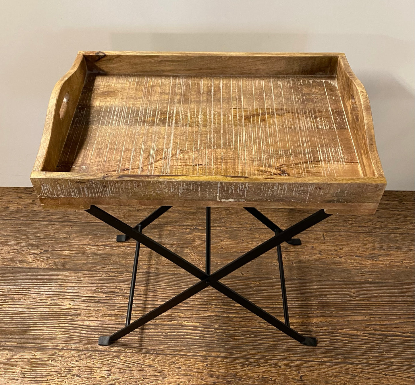 Modern Farmhouse Literal Tray Table By Homeroots | TV Tray Tables | Modishstore