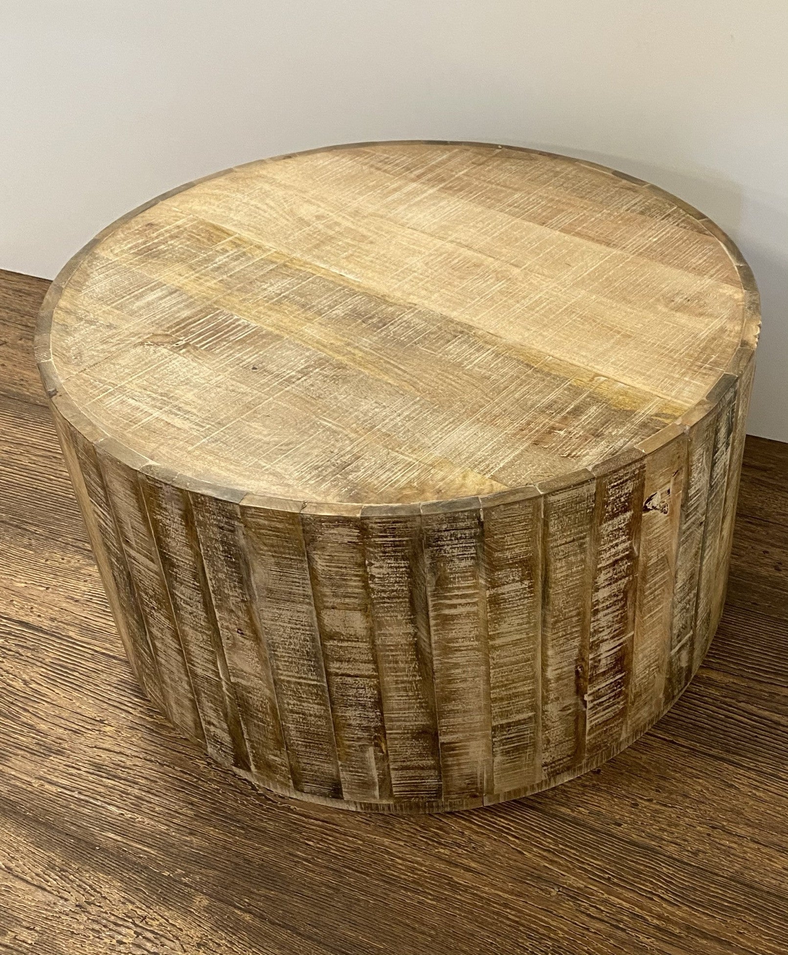 Updated Rustic Round Stump Coffee Table By Homeroots | Coffee Tables | Modishstore - 4
