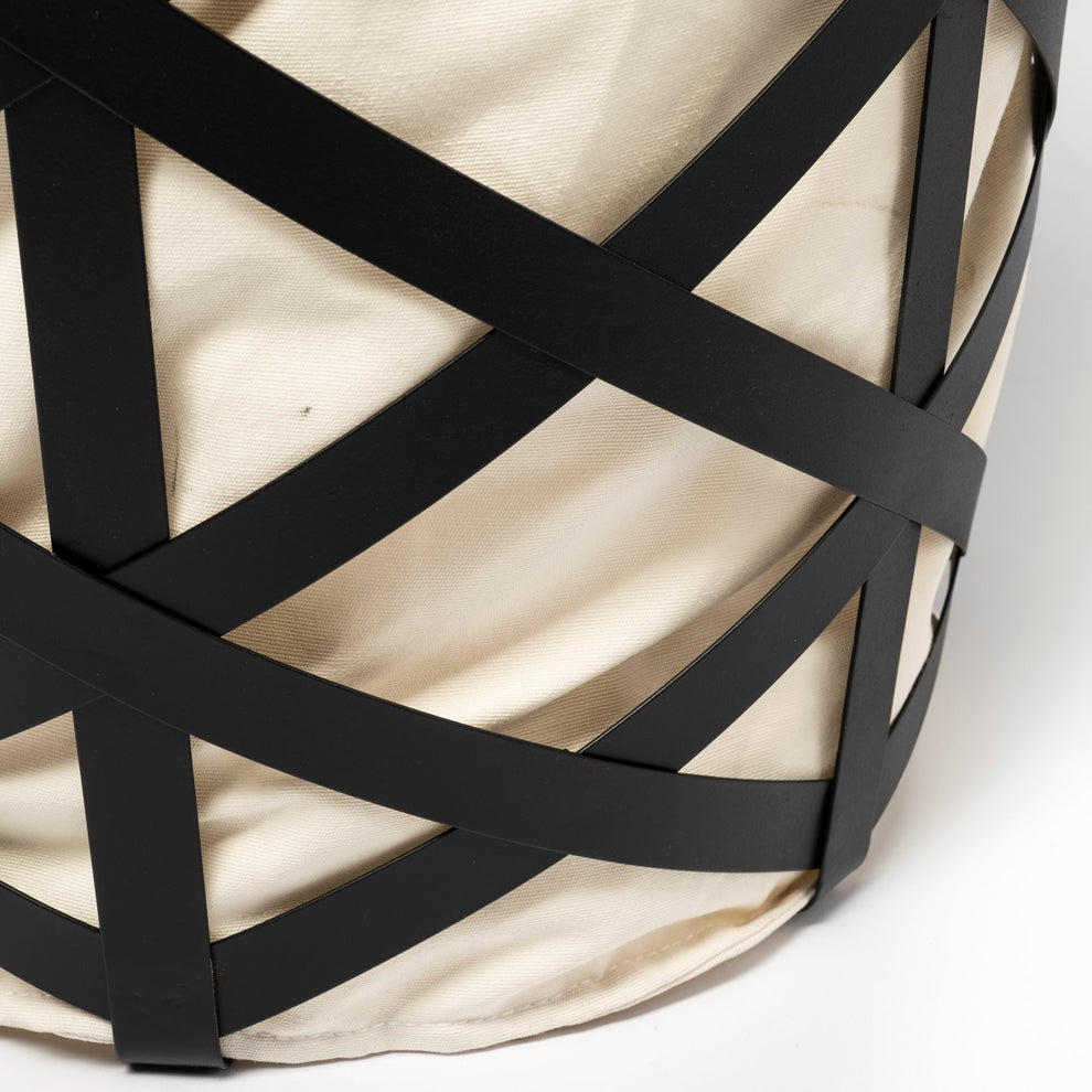 Black Woven Metal Basket with Cream Fabric Liner By Homeroots | Bins, Baskets & Buckets | Modishstore - 7