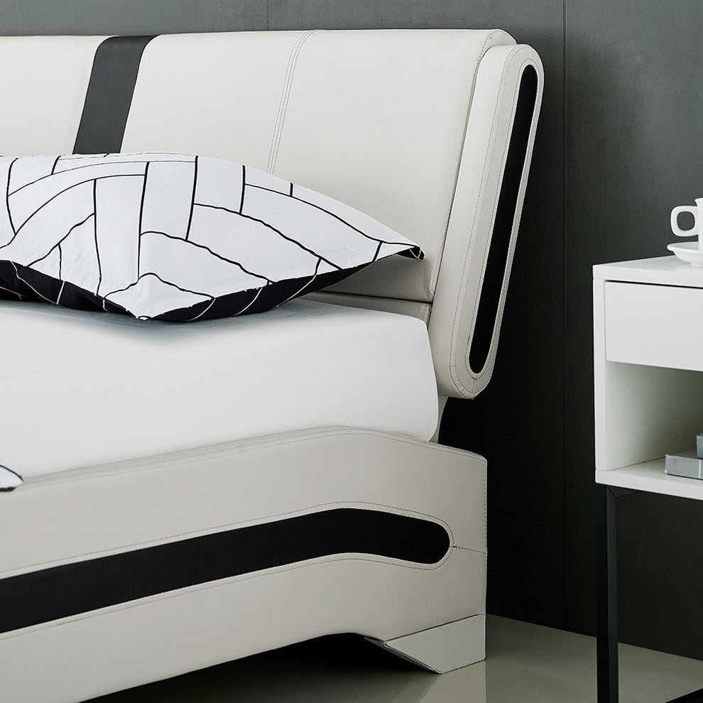 White Platform King Bed With Two Nightstands By Homeroots - 397018 | Beds | Modishstore - 8