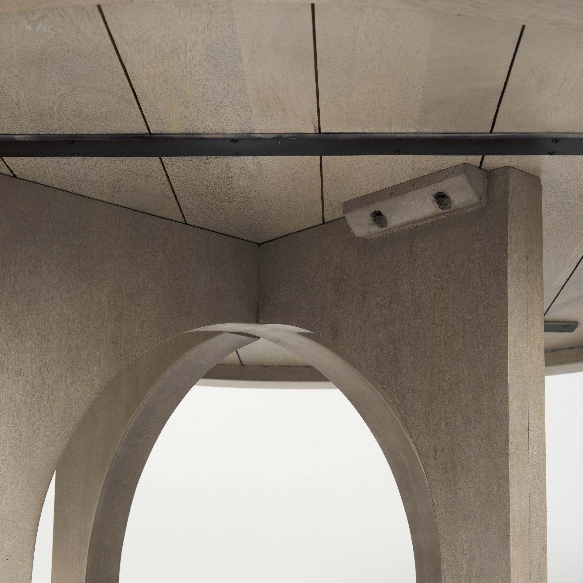 Light Natural Wood Round Geometric Dining Table By Homeroots | Dining Tables | Modishstore - 7