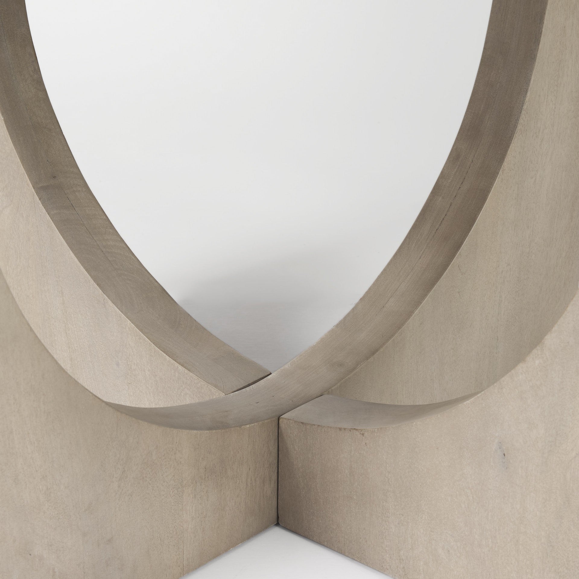 Light Natural Wood Round Geometric Dining Table By Homeroots | Dining Tables | Modishstore - 8