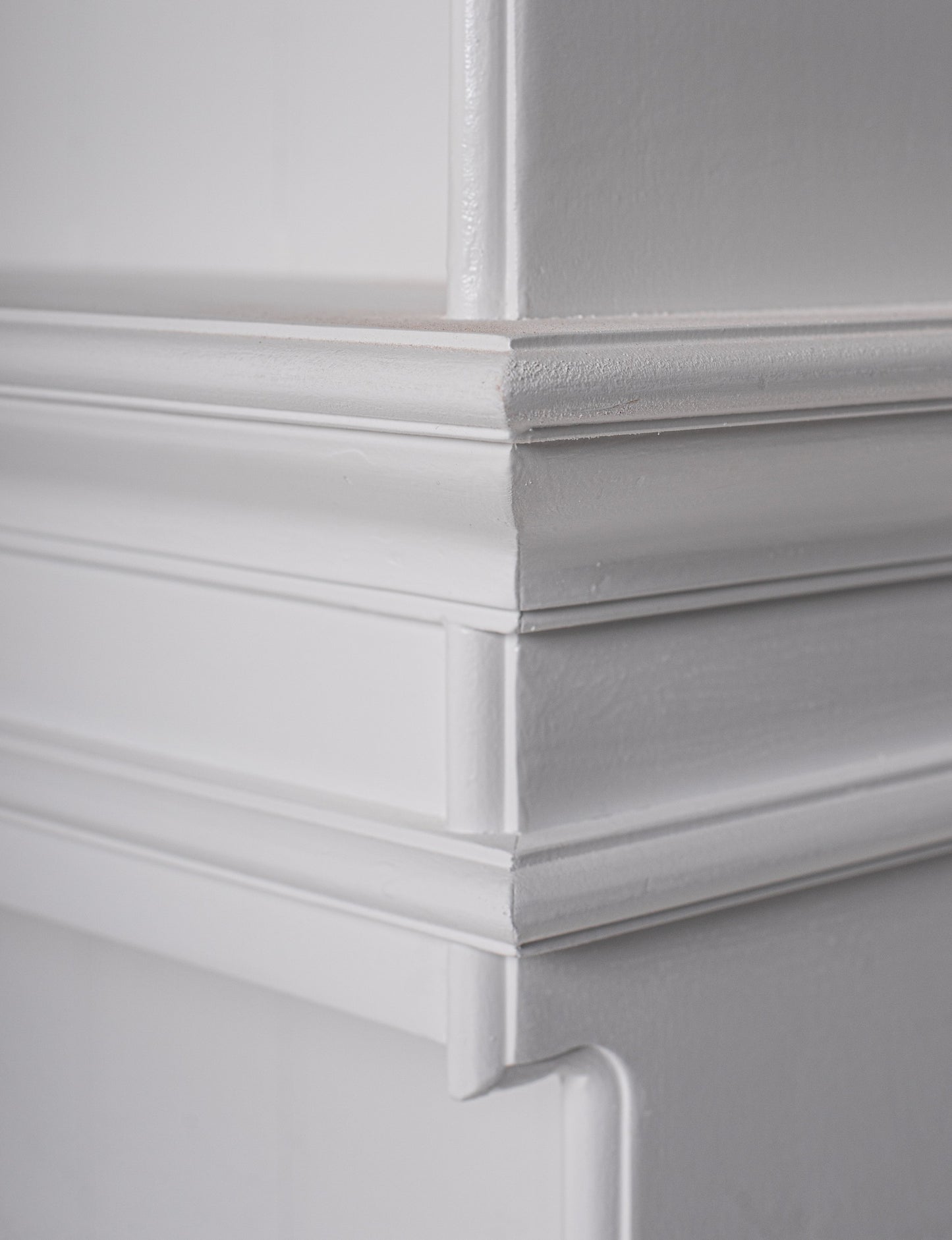 Classic White Entryway Coat Rack and Bench with Baskets By Homeroots | Coat Racks | Modishstore - 9