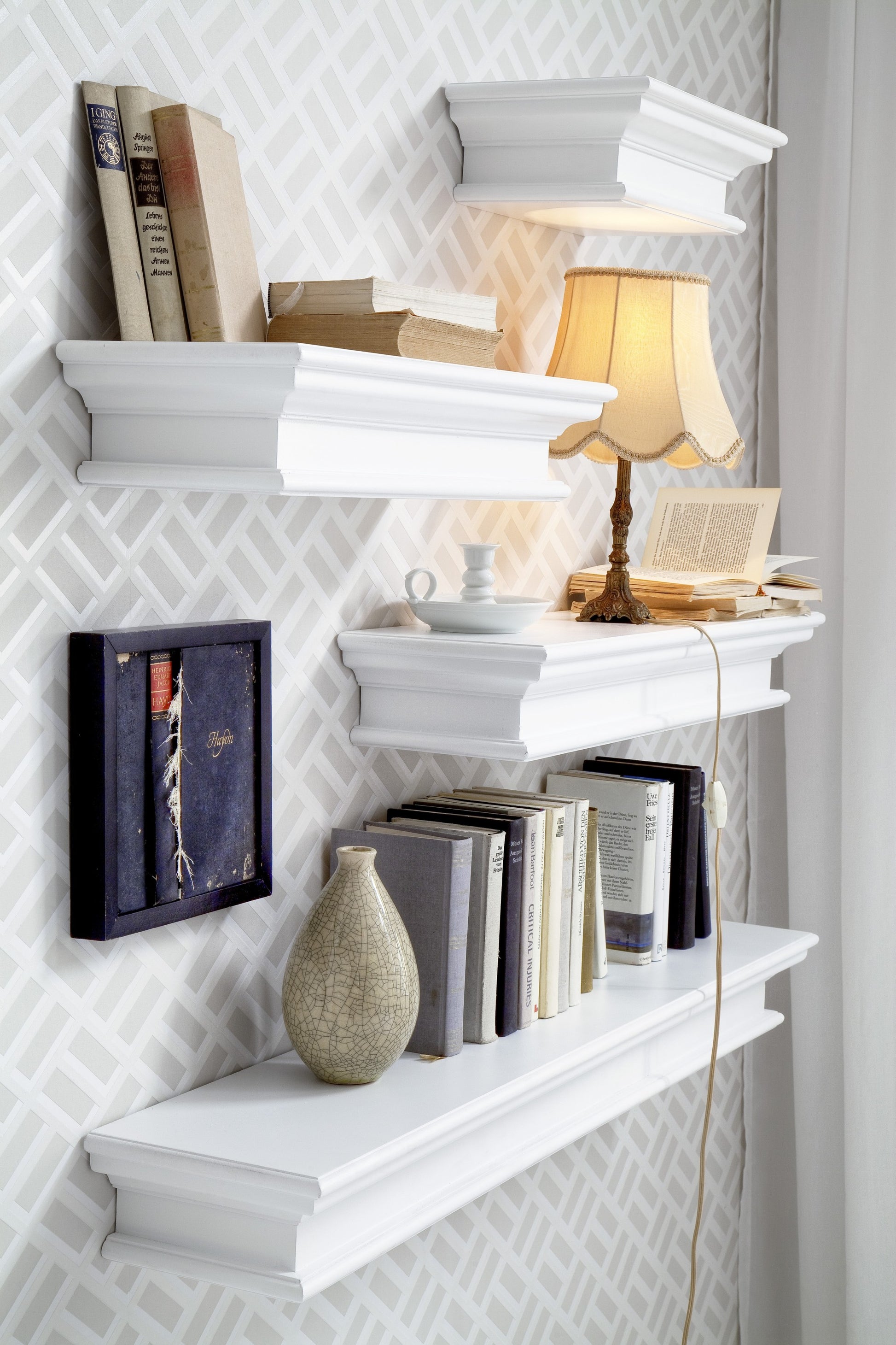 23" Classic White Floating Wall Shelf By Homeroots | Shelves & Shelving Units | Modishstore - 6