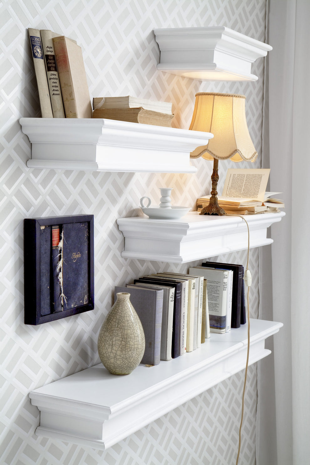 23" Classic White Floating Wall Shelf By Homeroots | Shelves & Shelving Units | Modishstore - 7