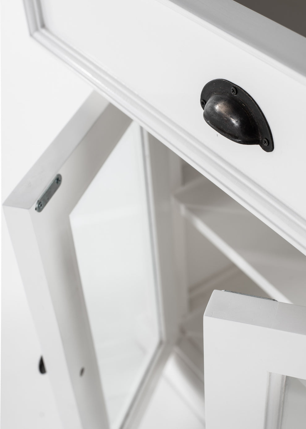 Classic White Small Buffet Table By Homeroots | Sideboards | Modishstore - 8