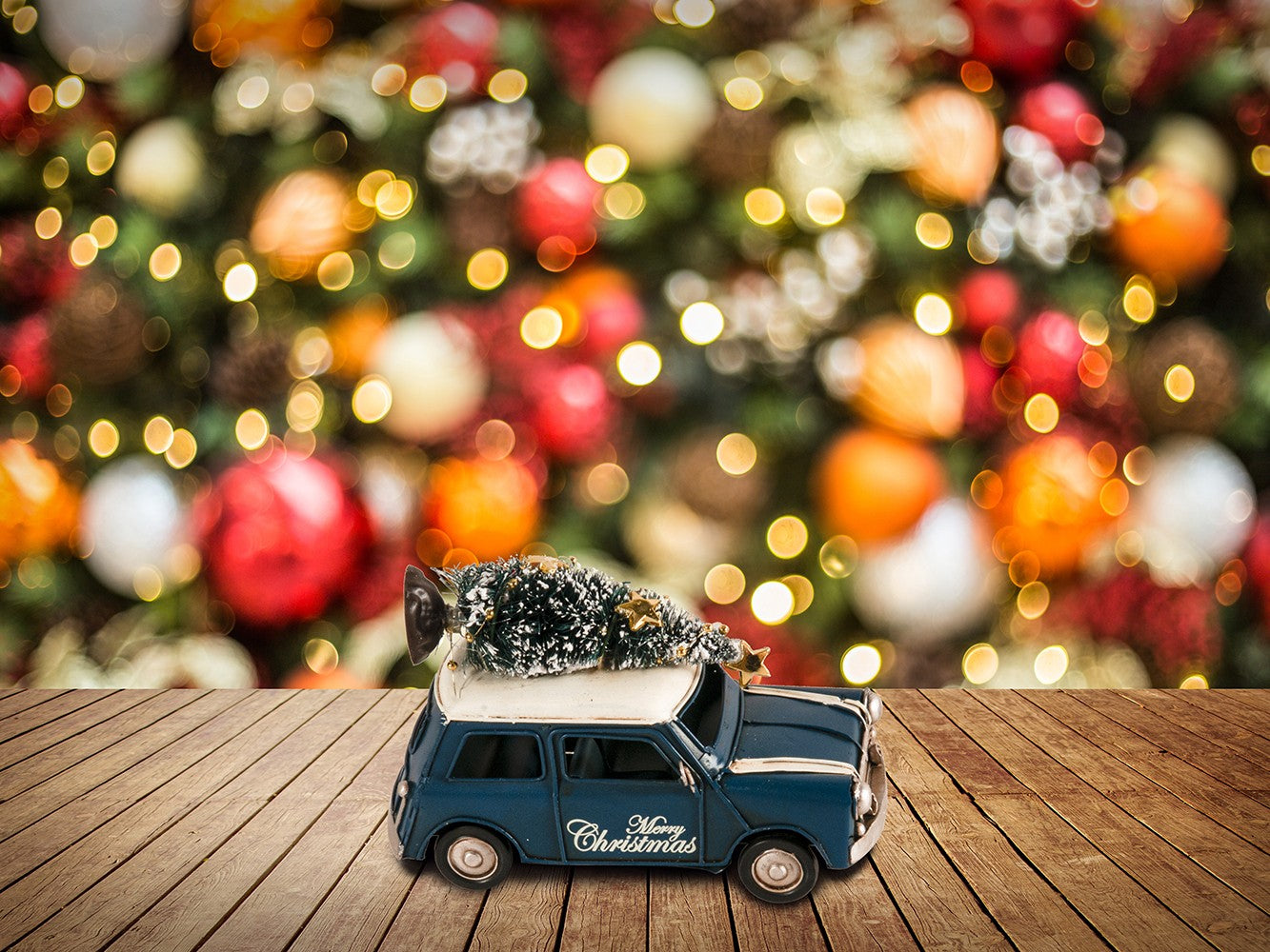 c19060s Mini Cooper Christmas Sculpture By Homeroots | Sculptures | Modishstore - 9