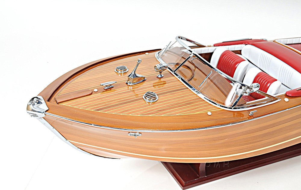 Riva Aqurama Speedboat Model Exclusive Edition By Homeroots | Sculptures | Modishstore - 3