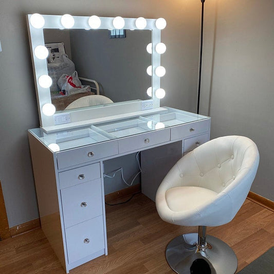 Glam Style Lighted USB Vanity Mirror By Homeroots | Mirrors | Modishstore