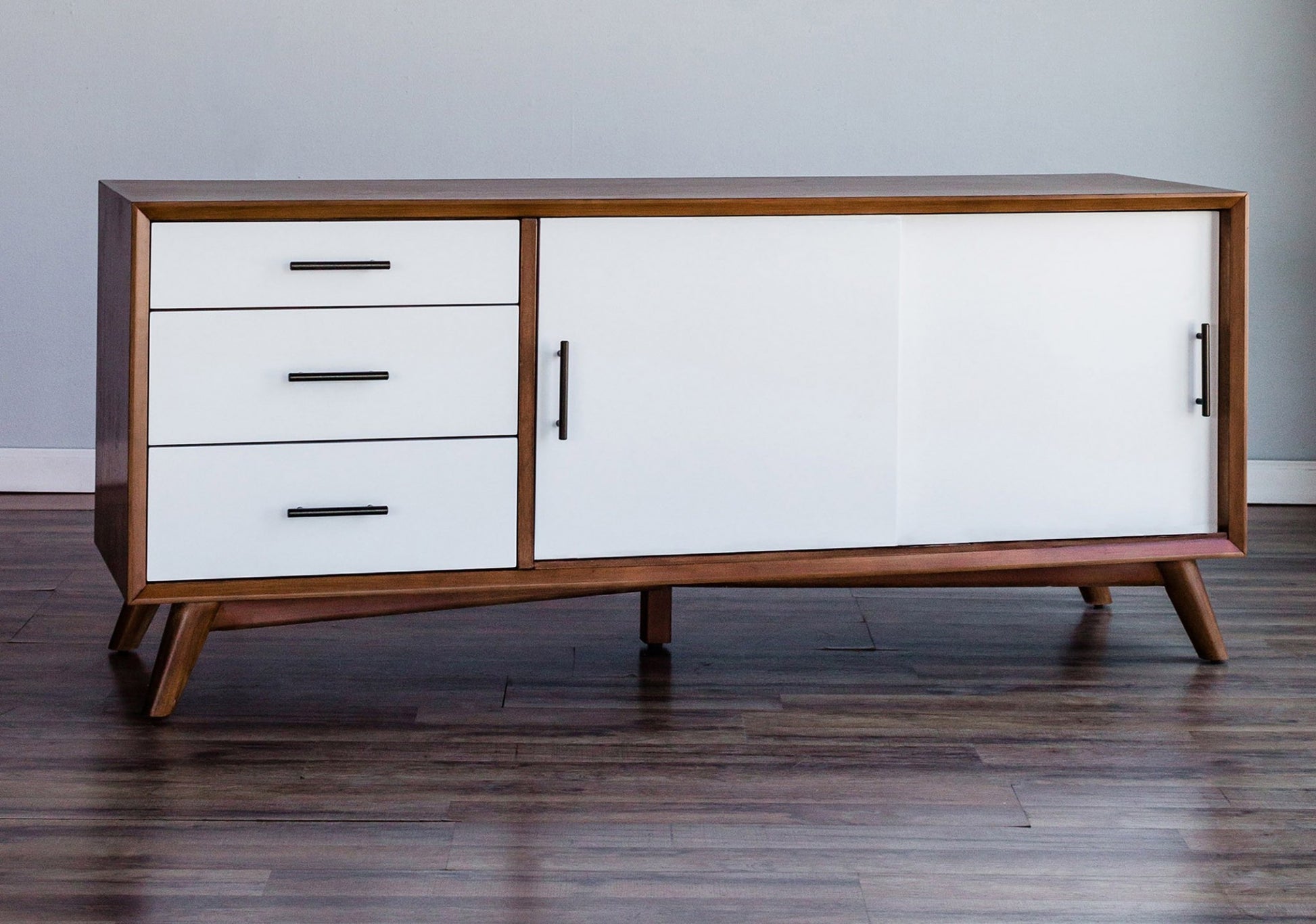 Flair 64" Acorn and White Mid Century Mod TV Console By Homeroots | TV Stands | Modishstore - 2