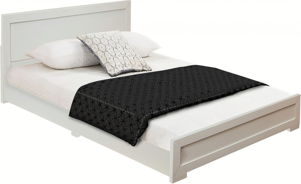 Moma White Wood Platform Queen Bed With Two Nightstands By Homeroots | Beds | Modishstore - 5