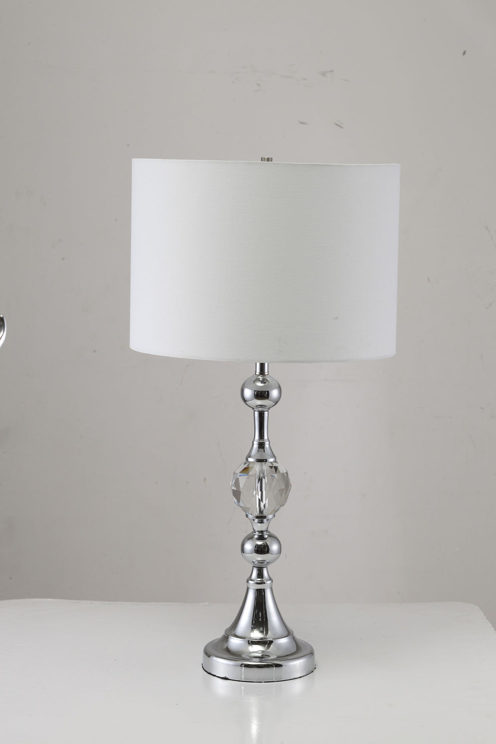 30" Silver Metal Bedside Table Lamp With White Classic Drum Shade By Homeroots | Table Lamps | Modishstore - 3