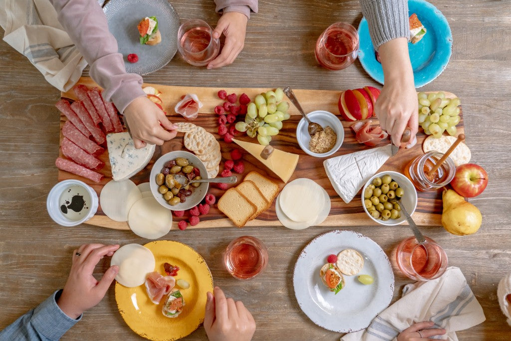 31" Artisan Organic Natural Wood Anti Bacterial Cutting Board By Homeroots | Trays | Modishstore - 3