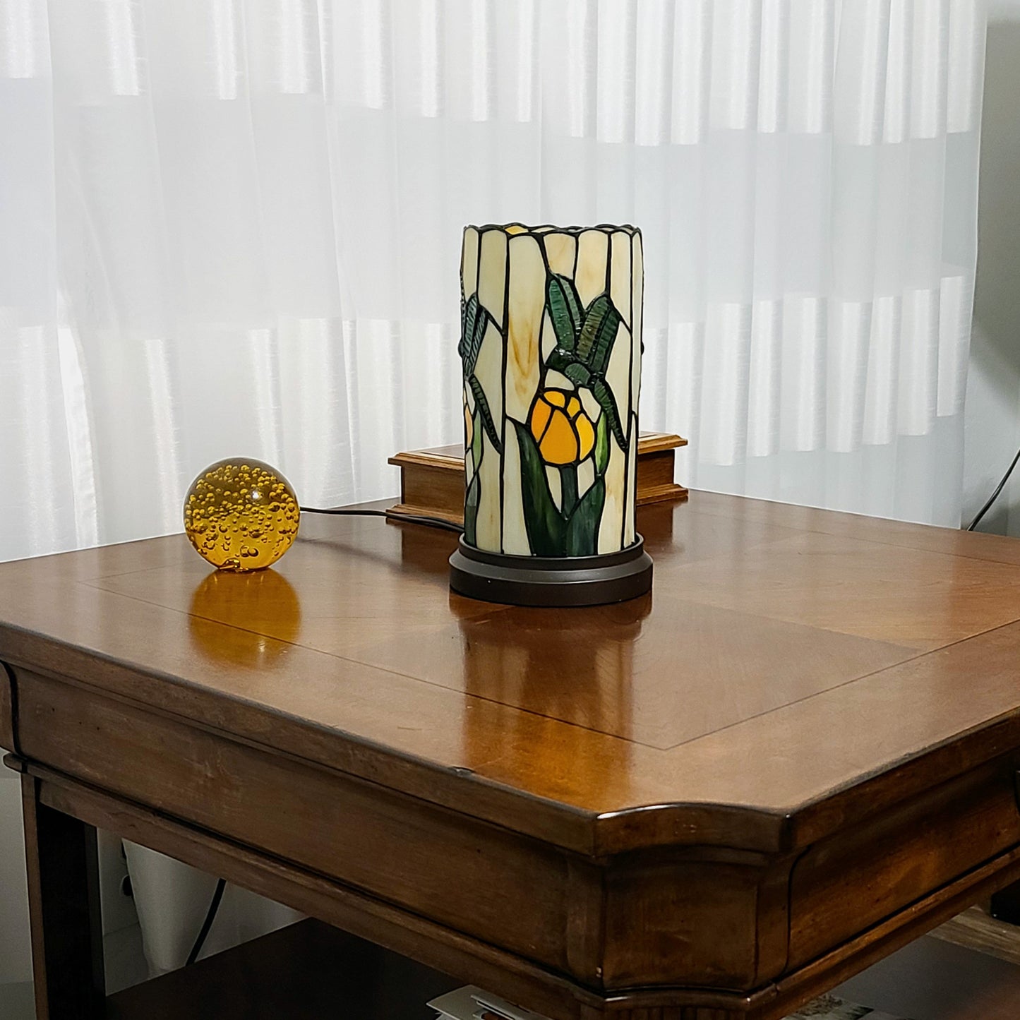11" Tiffany Style Dragonfly Floral Accent Table Lamp By Homeroots | Table Lamps | Modishstore - 8