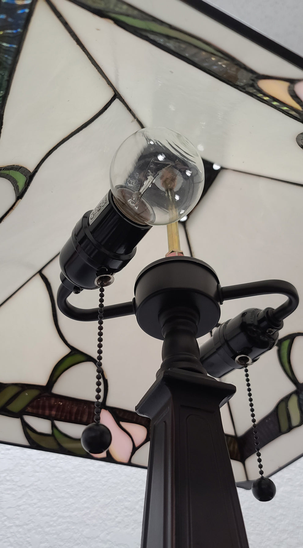 23" White Stained Glass Floral Two Light Mission Style Table Lamp By Homeroots | Table Lamps | Modishstore - 4