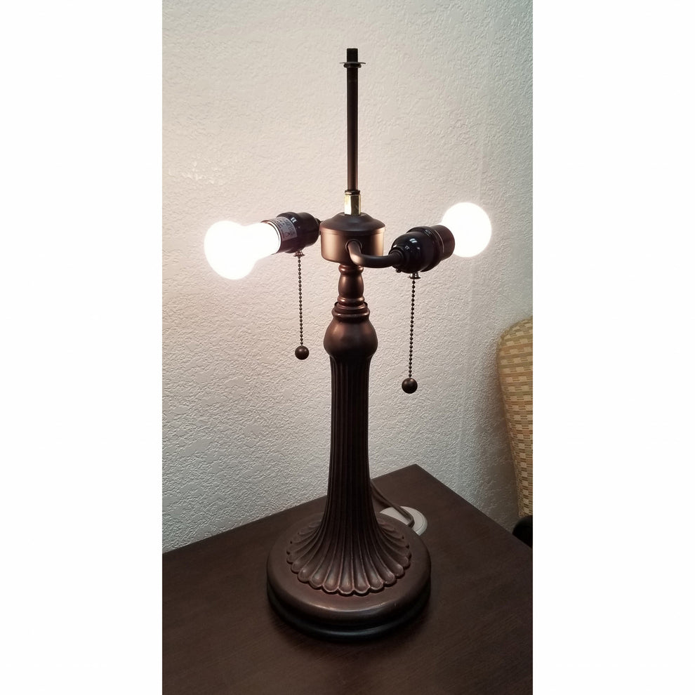 24" Stained Glass Red Roses Accent Table Lamp By Homeroots | Table Lamps | Modishstore - 4