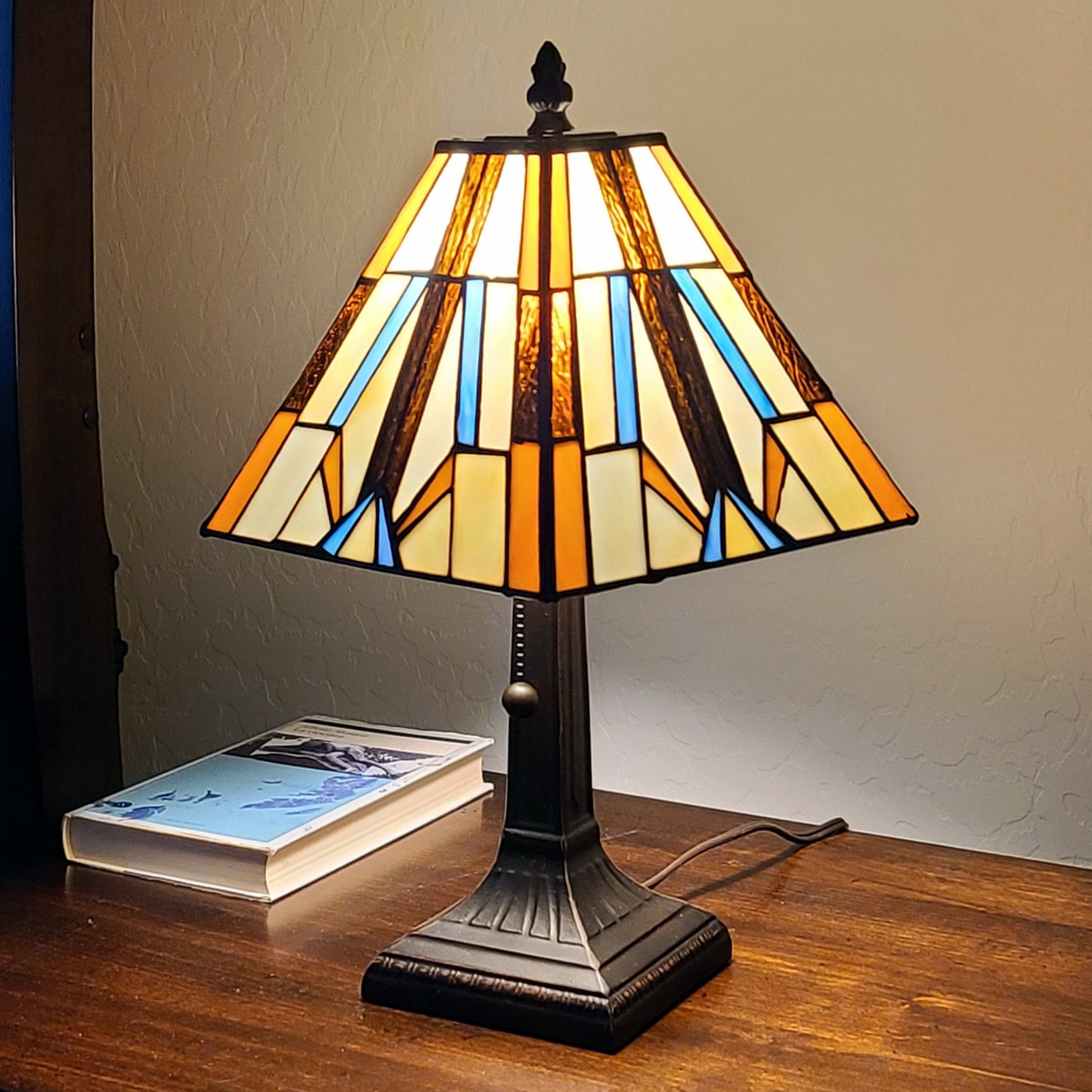 16" Tiffany Style Mission Style Squared Shade Table Lamp By Homeroots | Table Lamps | Modishstore - 2