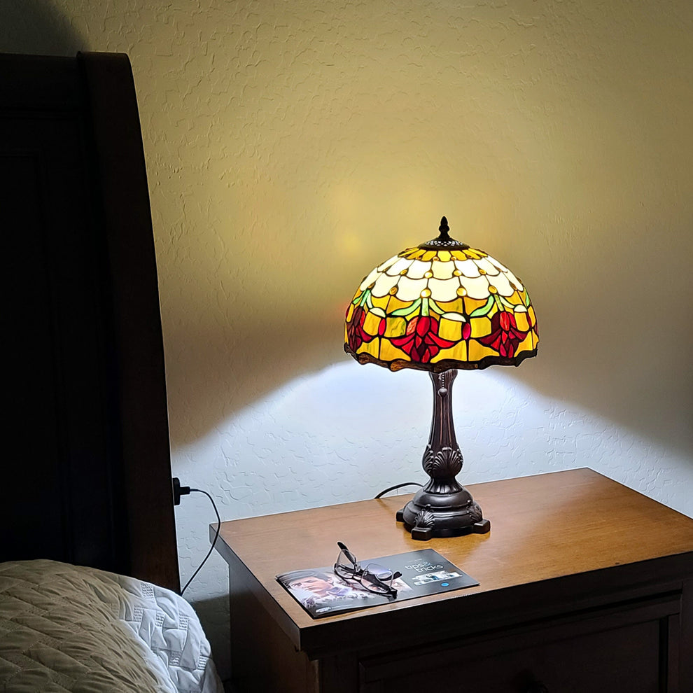 19" Tiffany Style Red Tulips Table Lamp By Homeroots | Table Lamps | Modishstore - 3