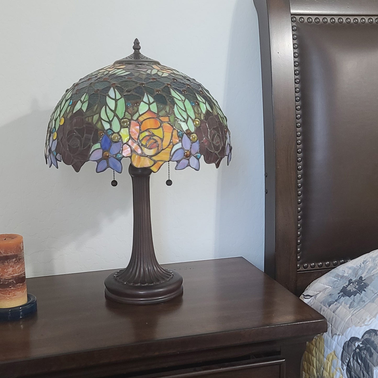 23" Stained Glass Two Light Jeweled Flowery Accent Table Lamp By Homeroots | Table Lamps | Modishstore - 3