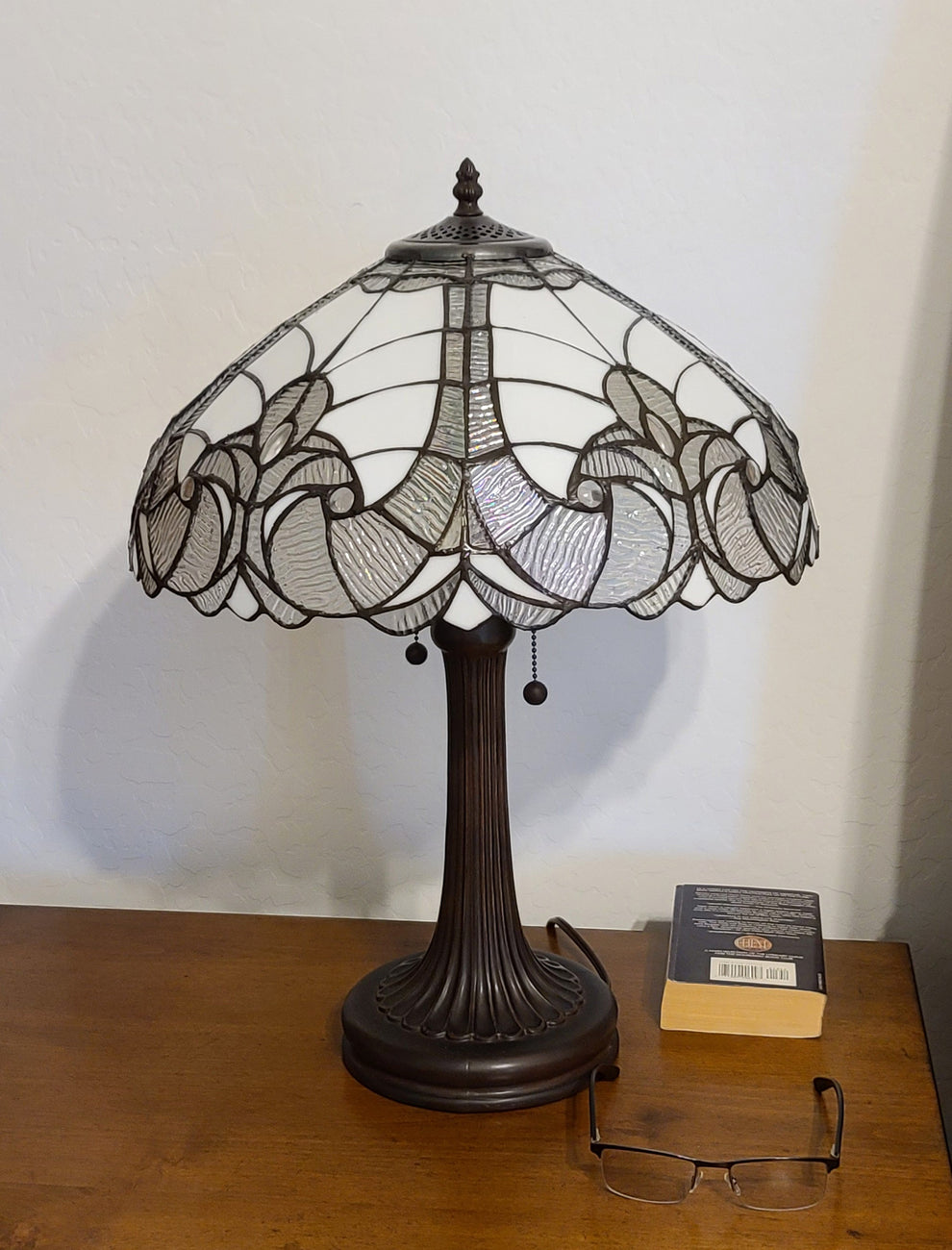 23" Stained Glass Two Light Vintage Antique Accent Table Lamp By Homeroots | Table Lamps | Modishstore - 3