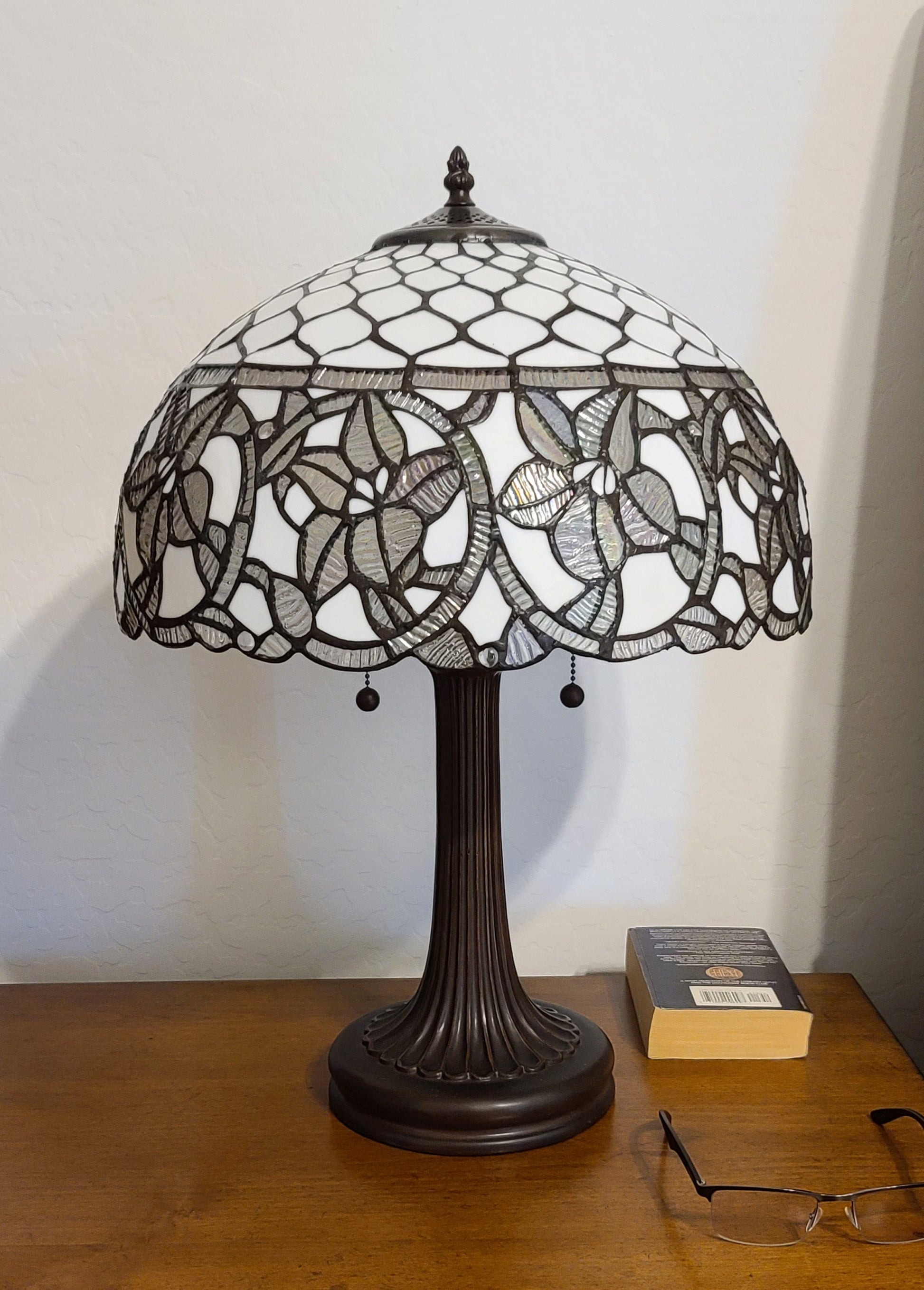 24" Stained Glass Two Light Flowery Accent Table Lamp By Homeroots | Table Lamps | Modishstore - 2