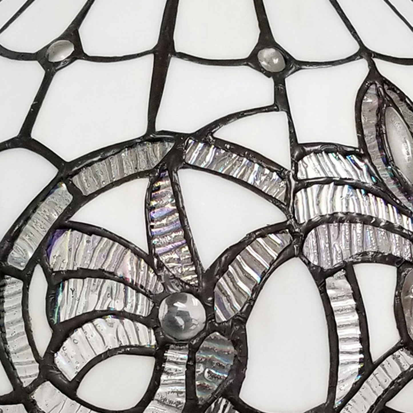 19" Tiffany Style Antique Vintage Table Lamp By Homeroots | Table Lamps | Modishstore - 5