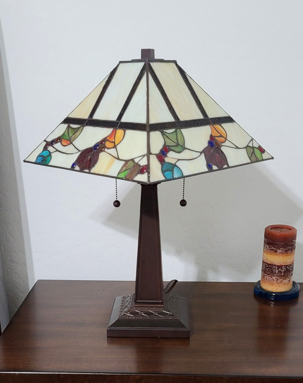 23" Cream and Jewel Stained Glass Two Light Mission Style Table Lamp By Homeroots | Table Lamps | Modishstore - 3