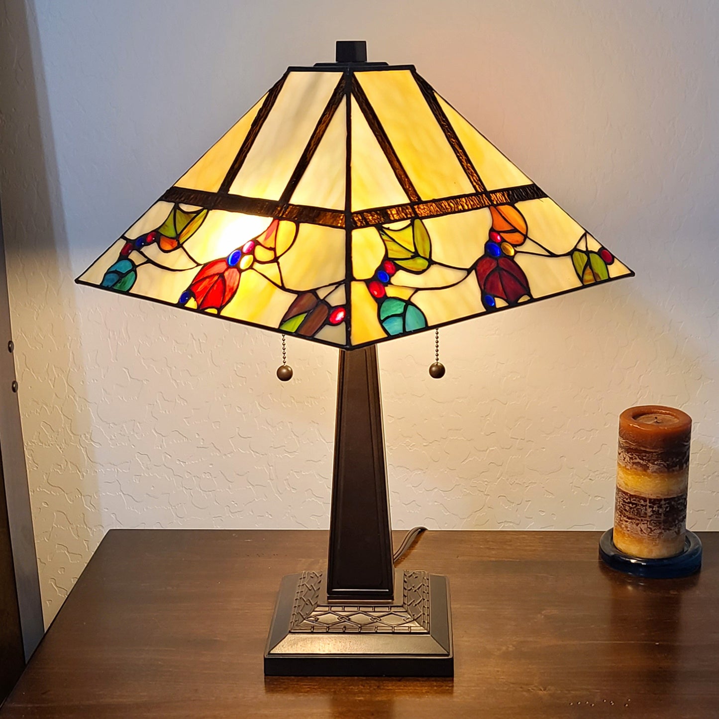 23" Cream and Jewel Stained Glass Two Light Mission Style Table Lamp By Homeroots | Table Lamps | Modishstore - 4
