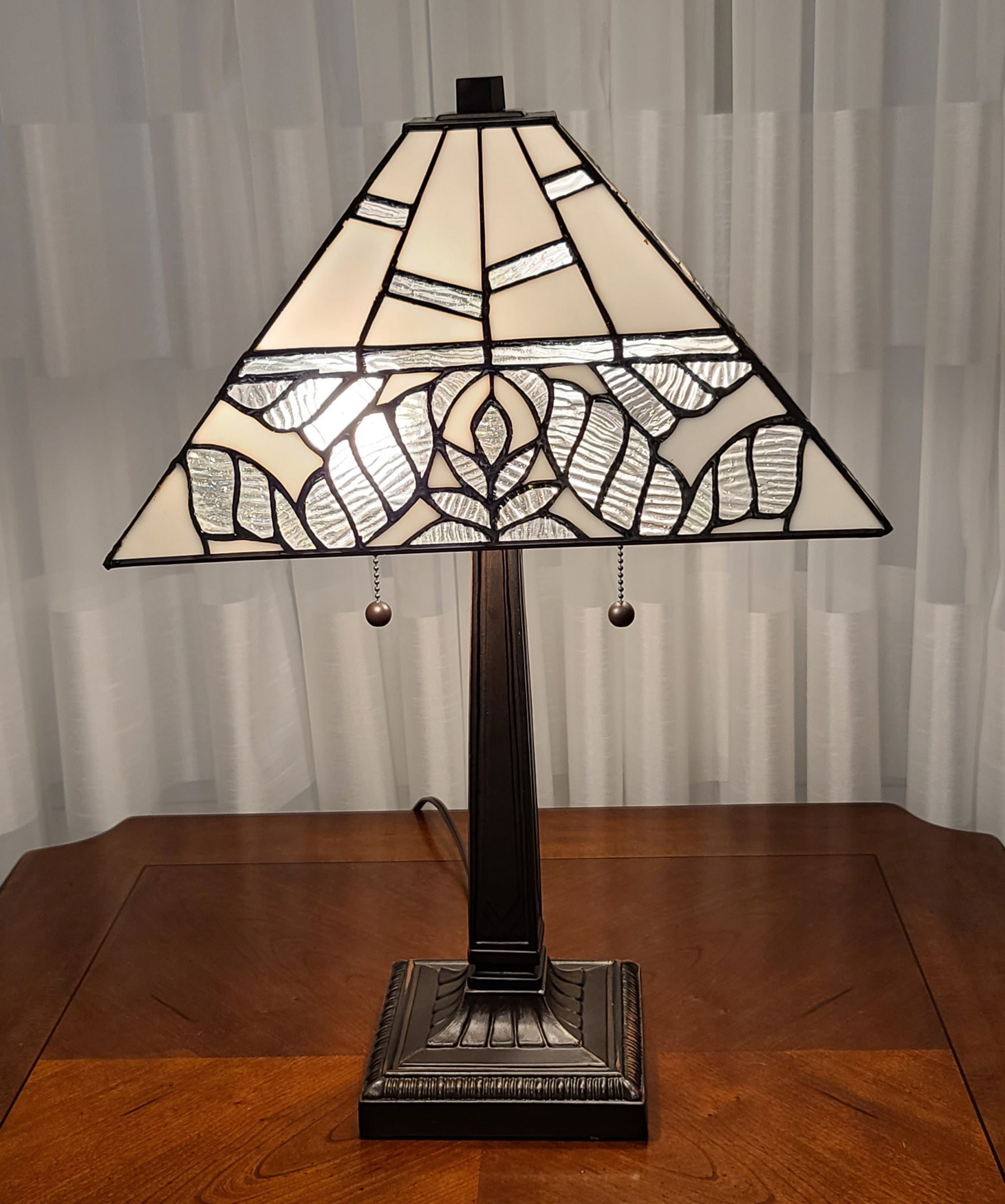 23" Stained Glass Leafy Vintage Two Light Mission Style Table Lamp By Homeroots | Table Lamps | Modishstore - 4
