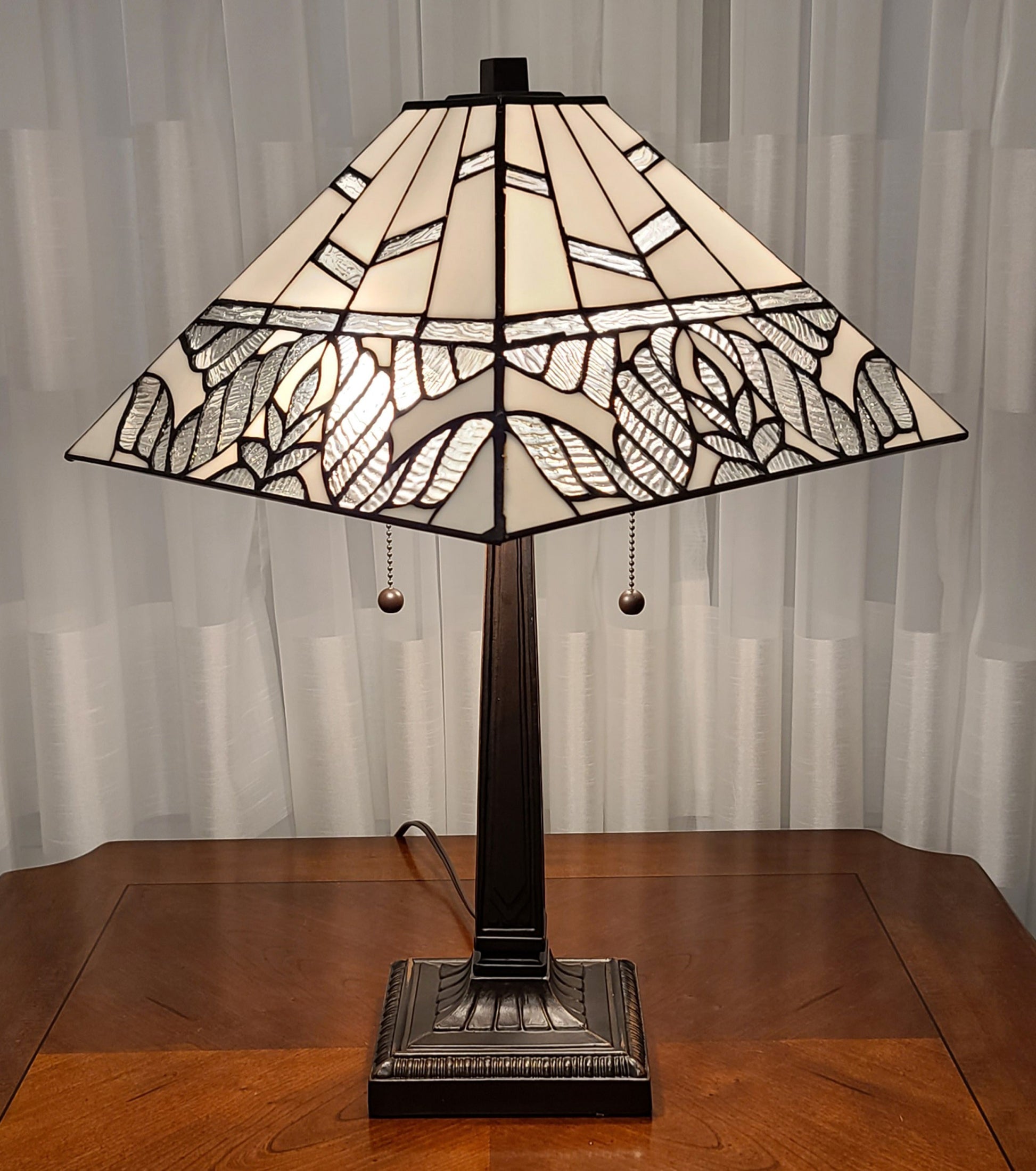 23" Stained Glass Leafy Vintage Two Light Mission Style Table Lamp By Homeroots | Table Lamps | Modishstore - 6