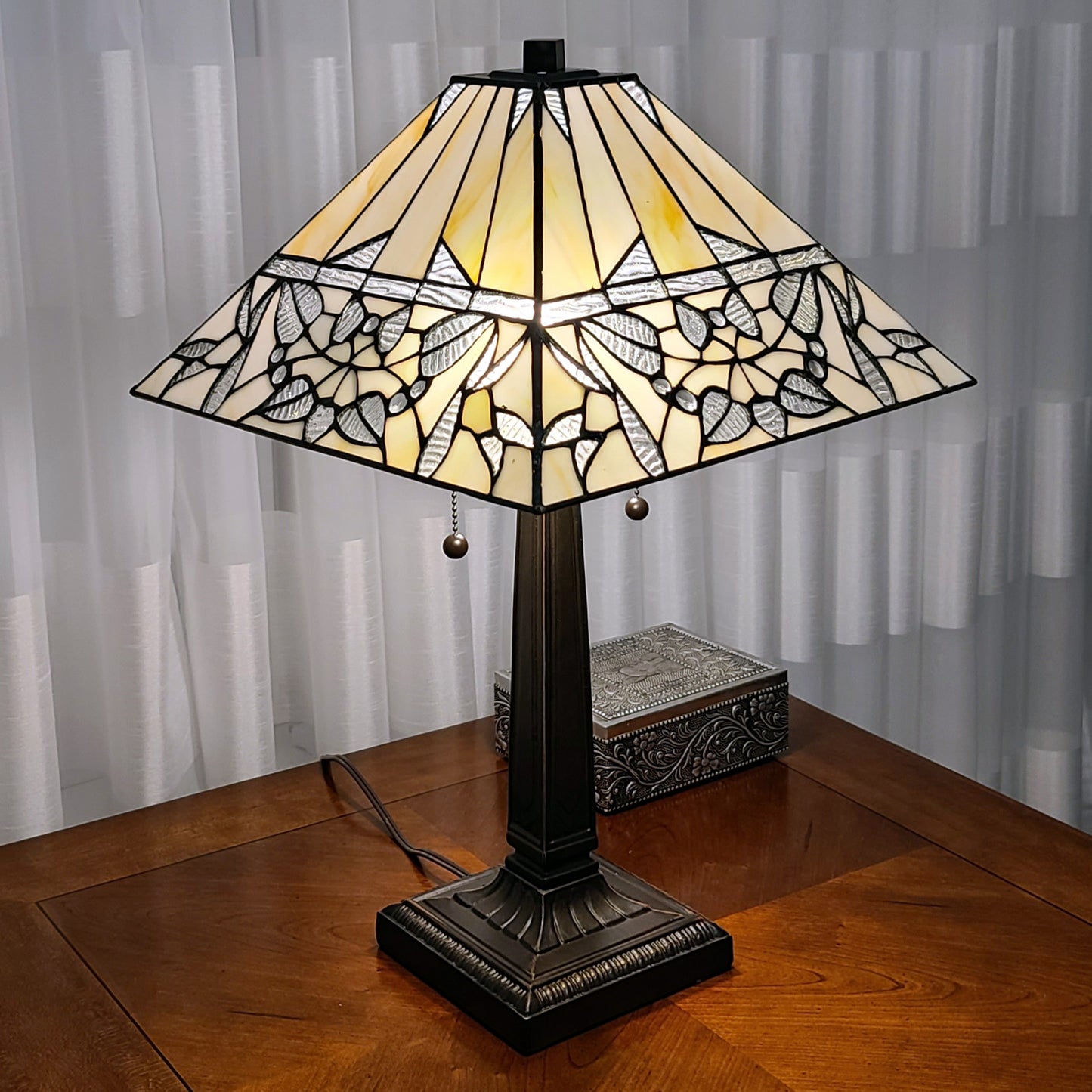 23" Amber and Clear Leaves Stained Glass Two Light Mission Style Table Lamp By Homeroots | Table Lamps | Modishstore - 3