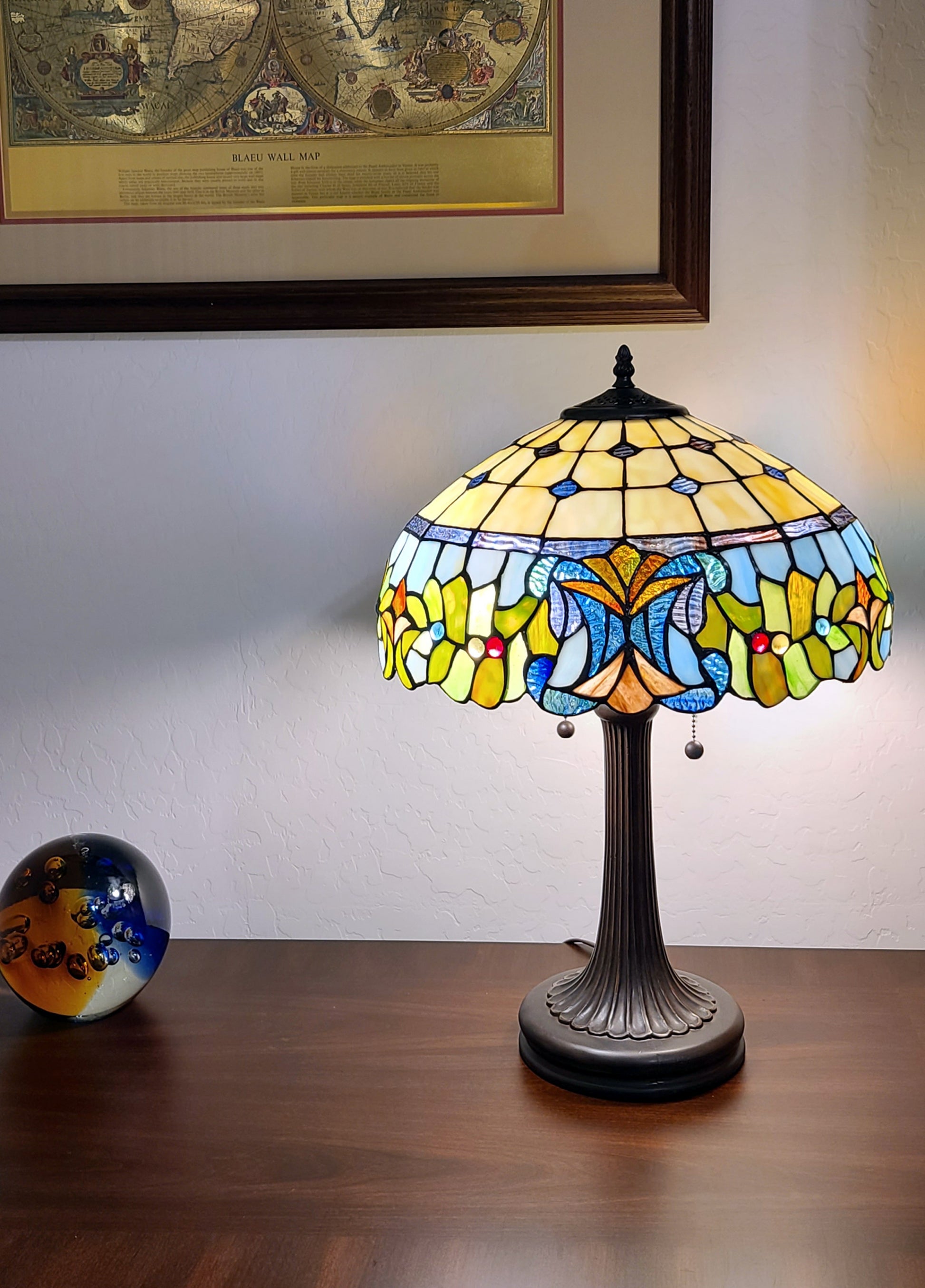 23" Stained Glass Two Light Jeweled Floral Accent Table Lamp By Homeroots | Table Lamps | Modishstore - 2