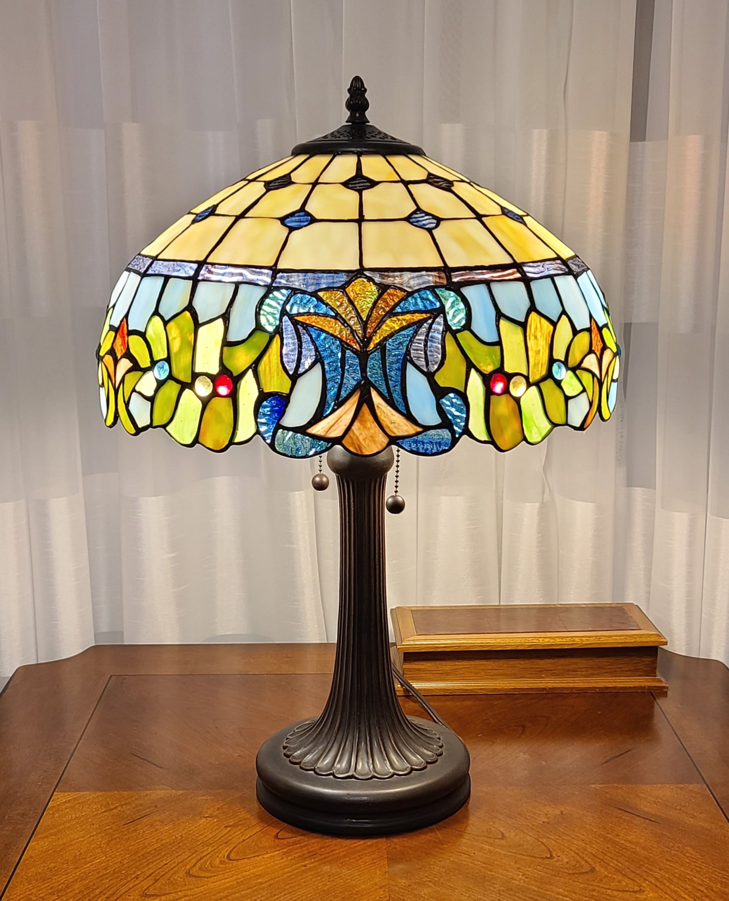 23" Stained Glass Two Light Jeweled Floral Accent Table Lamp By Homeroots | Table Lamps | Modishstore - 5