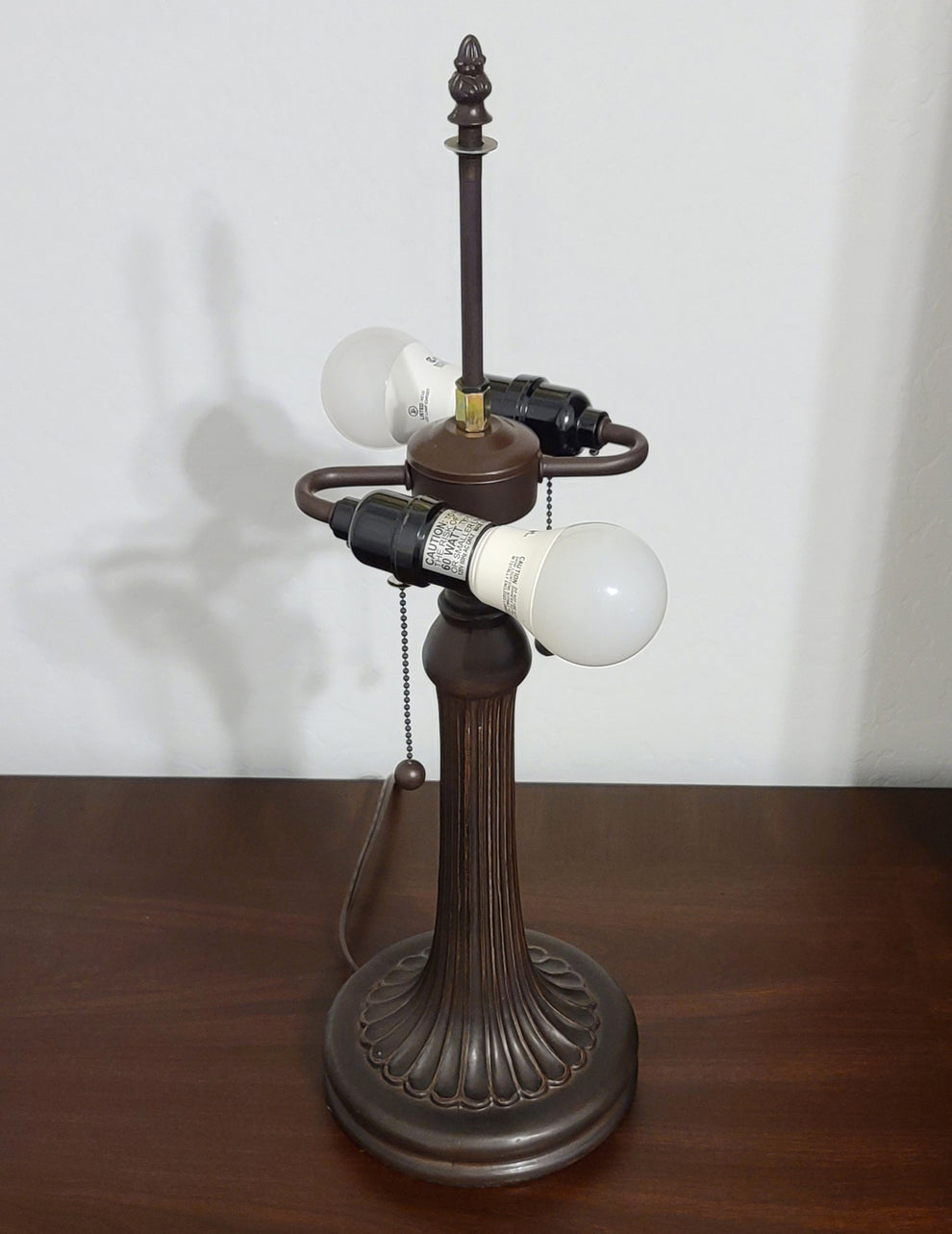 23" Stained Glass Two Light Jeweled Floral Accent Table Lamp By Homeroots | Table Lamps | Modishstore - 8